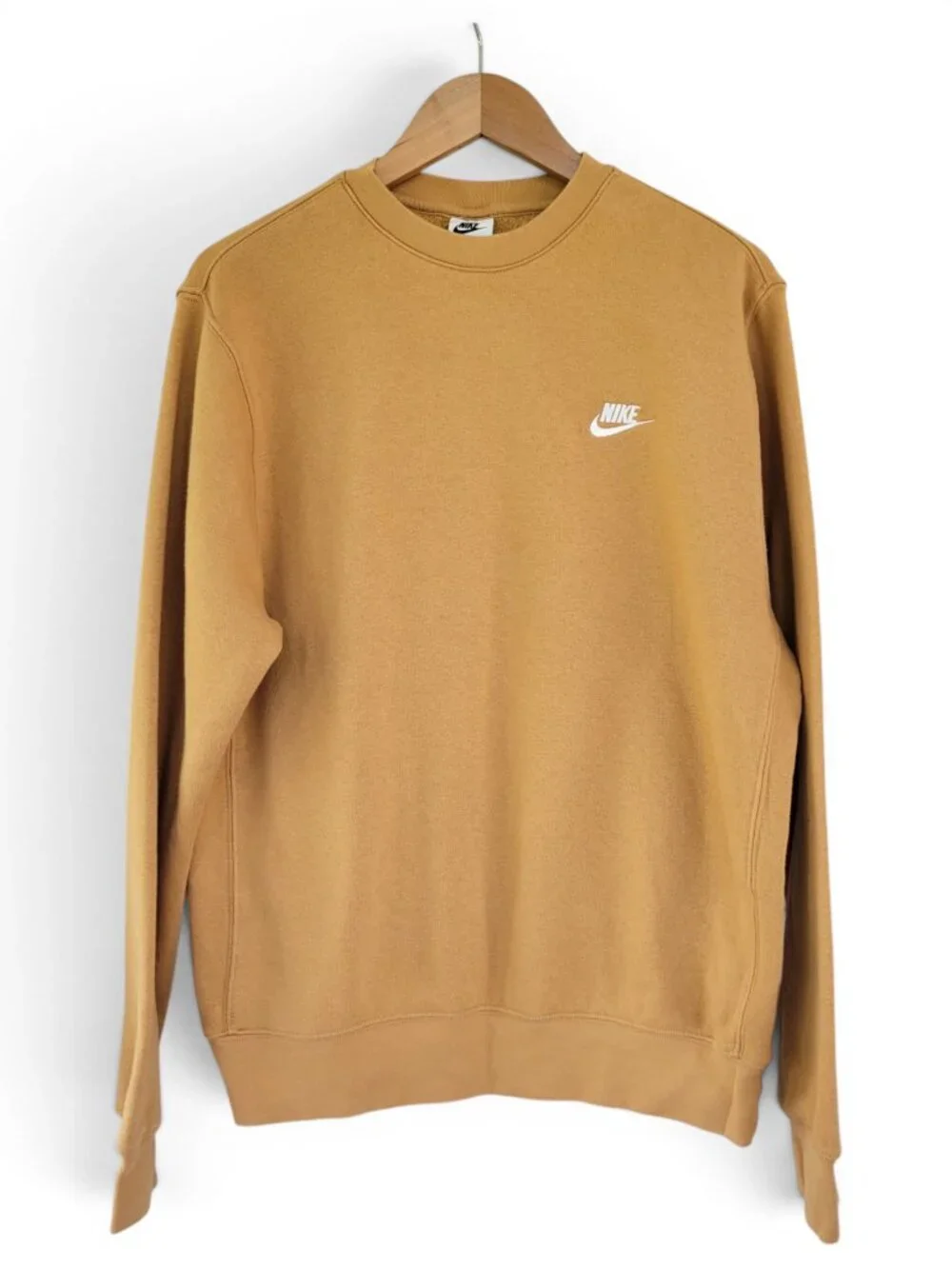 Nike Men's Sportswear Club Crewneck Sweatshirt in Flax